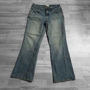 Levi’s Signature Mid Rise Bootcut Misses 8 Short Jeans